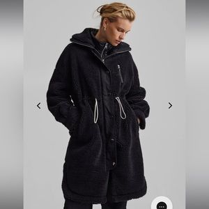 NWT! $270 Varley Jones Sherpa Coat - Small